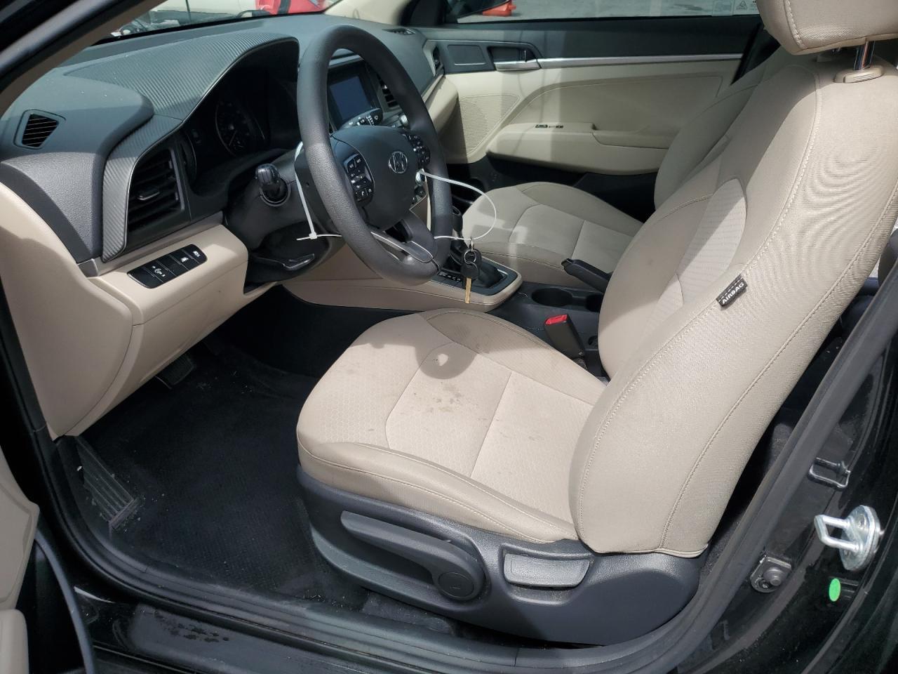 2020 Hyundai Elantra Se - Фото 7