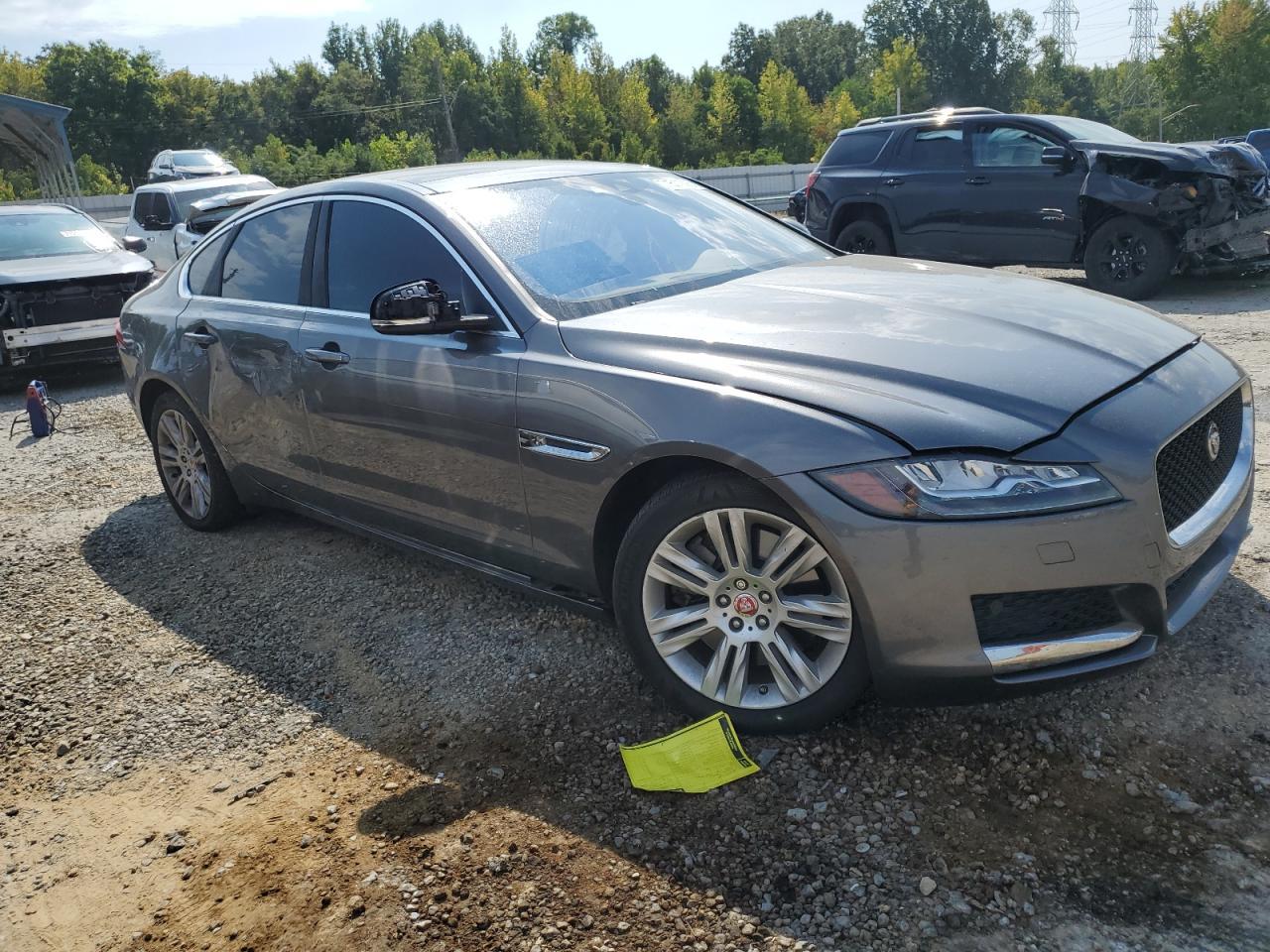 2016 Jaguar Xf Premium - Фото 4