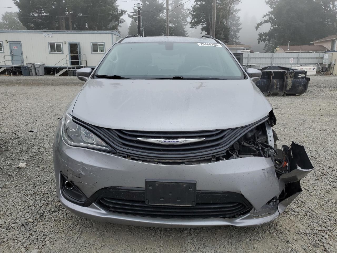 2018 Chrysler Pacifica Hybrid Touring L - Фото 5