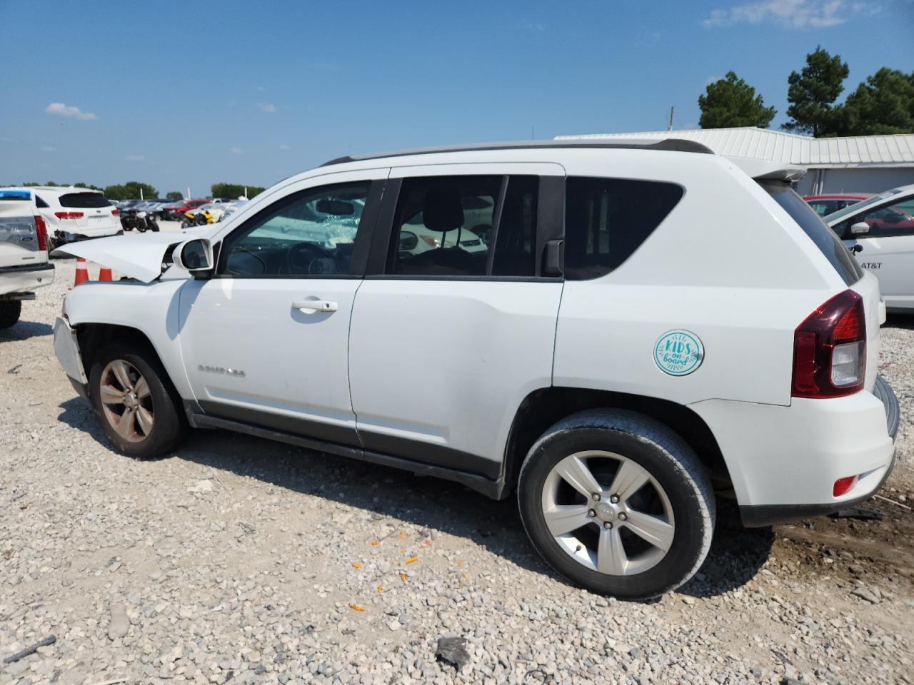 2016 Jeep Compass Latitude - Image 2