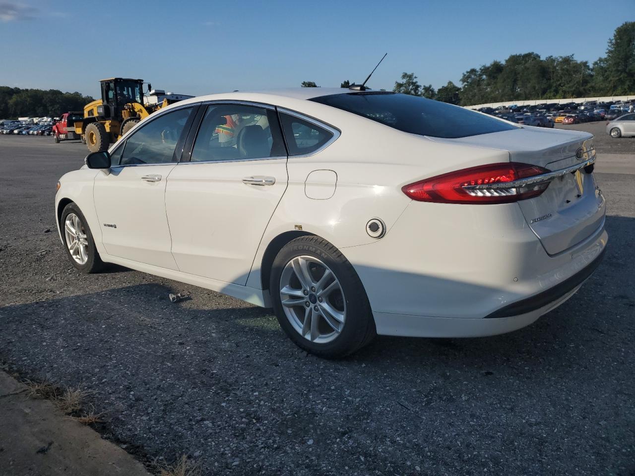 2018 Ford Fusion Se Hybrid - Image 2
