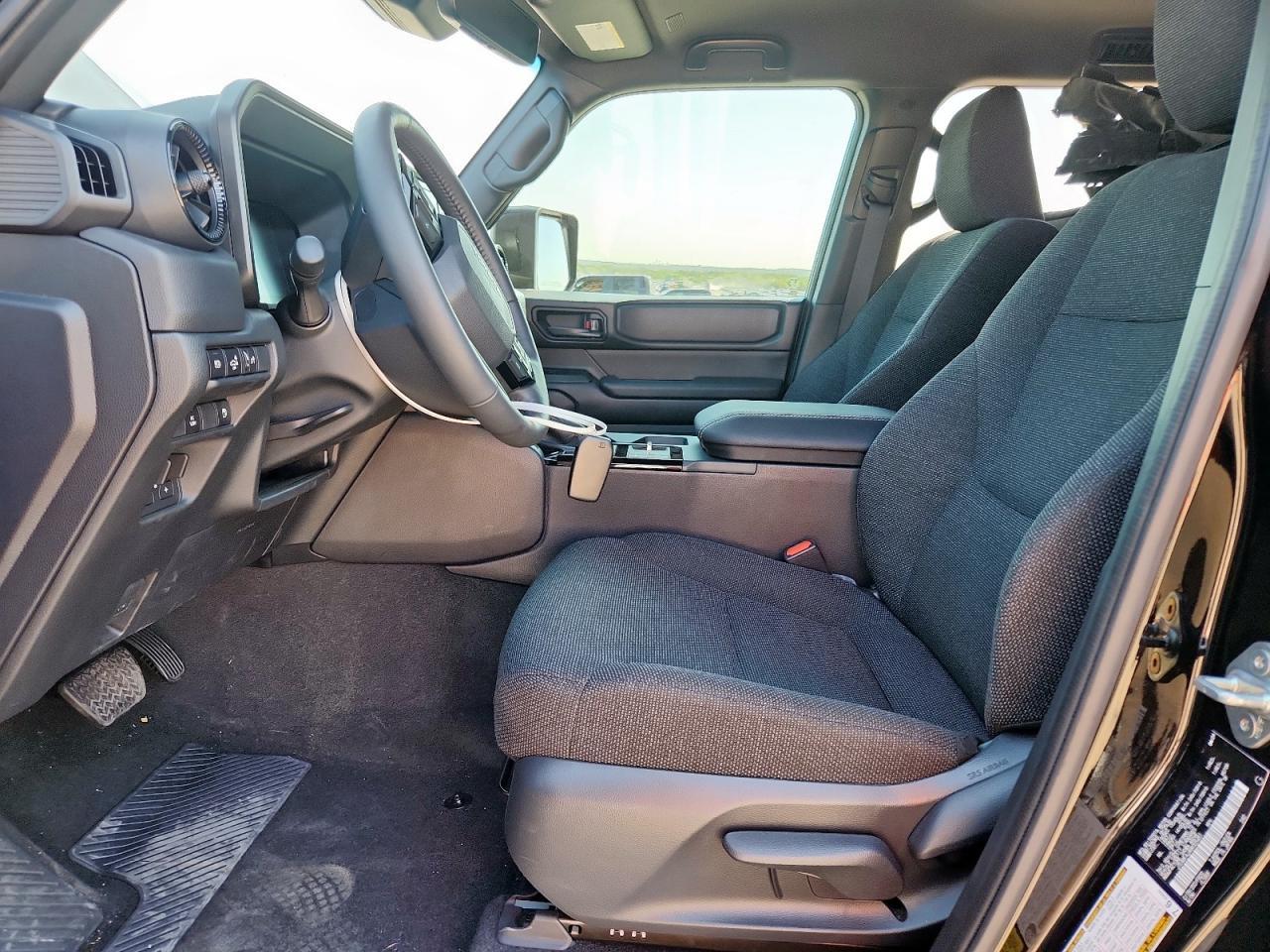 2024 Toyota Land Cruiser Base - Фото 7