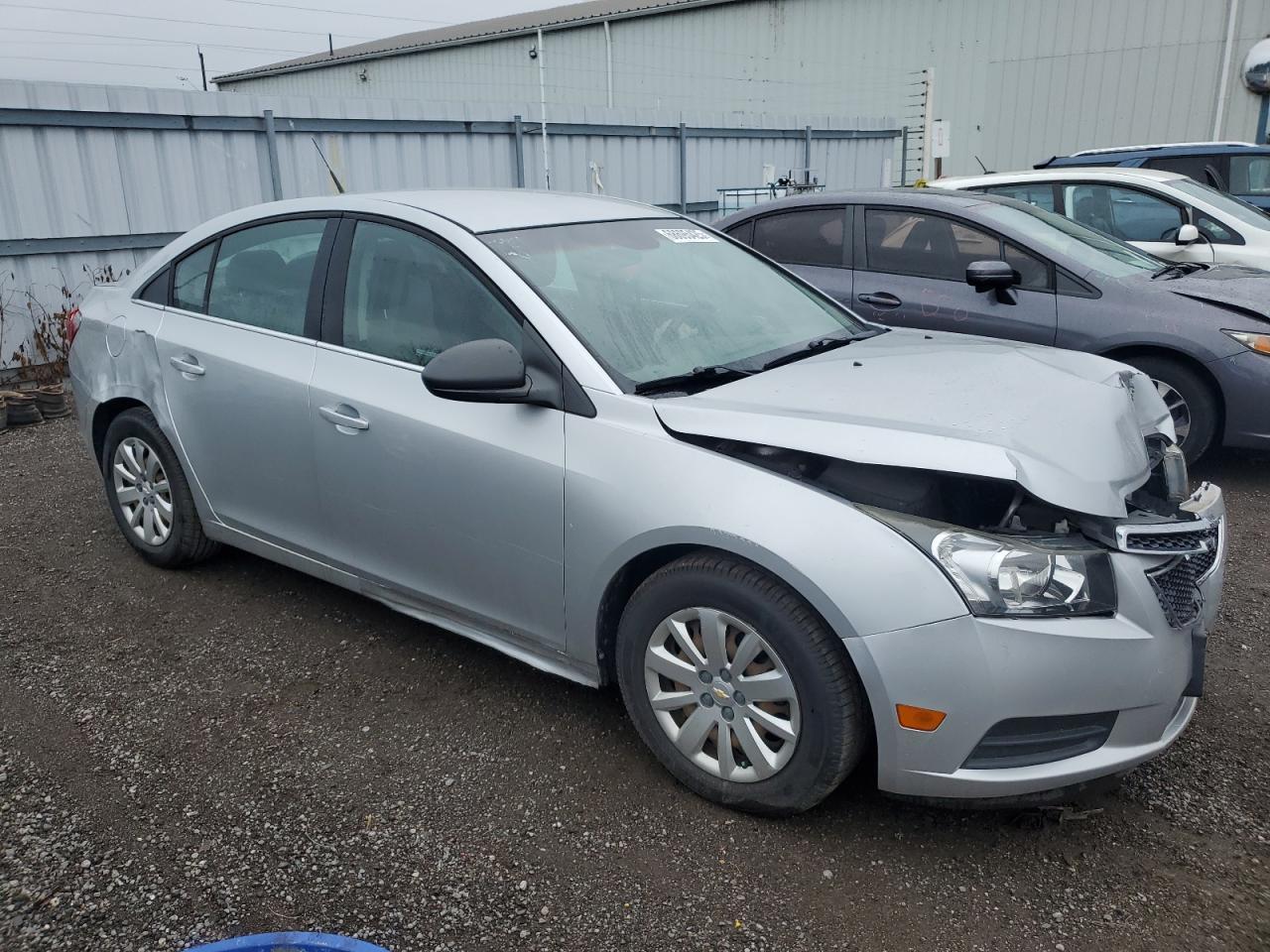 2011 Chevrolet Cruze Ls - Фото 4