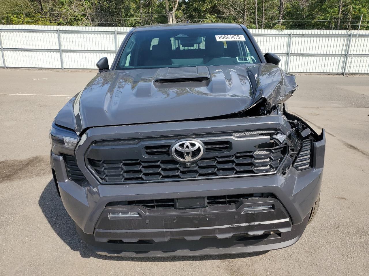 2025 Toyota Tacoma Double Cab - Image 5