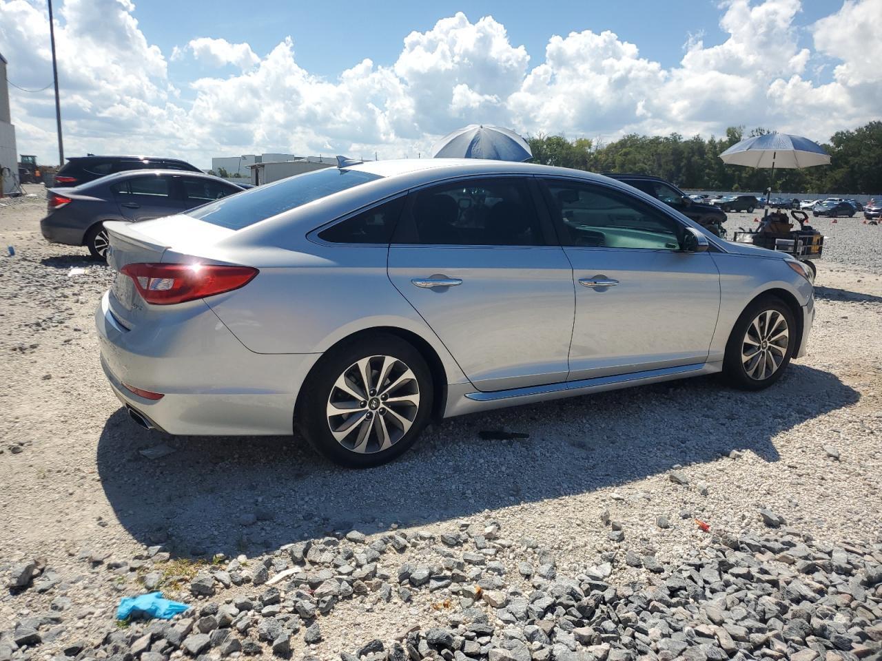 2016 Hyundai Sonata Sport - Image 3