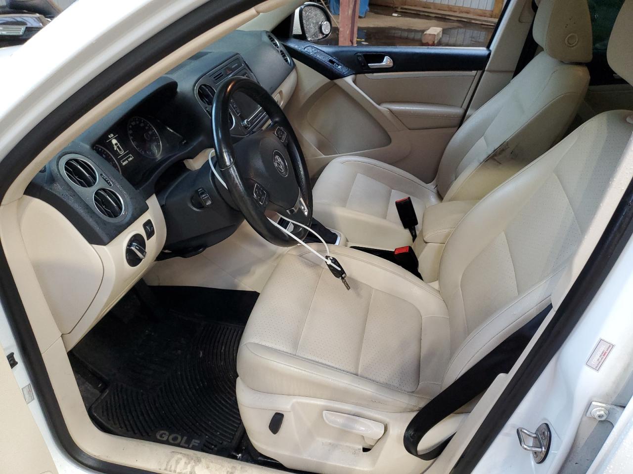 2015 Volkswagen Tiguan S - Image 7