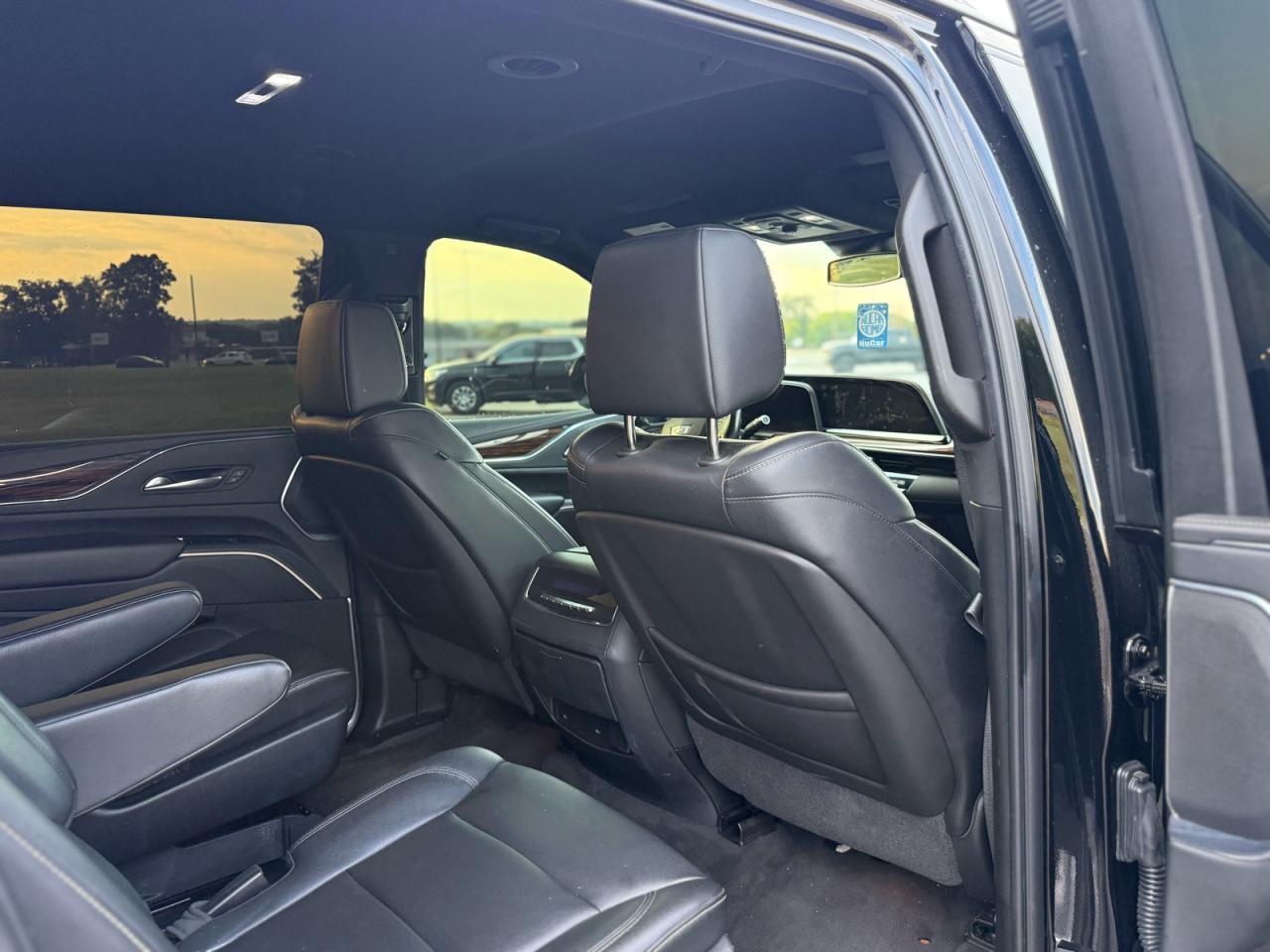 2021 Cadillac Escalade Esv Luxury - Image 6