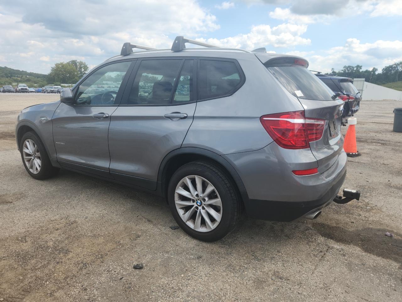 2016 BMW X3 xDrive28D - Image 2