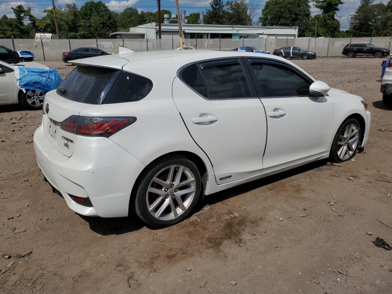 2014 Lexus Ct 200 - Image 3