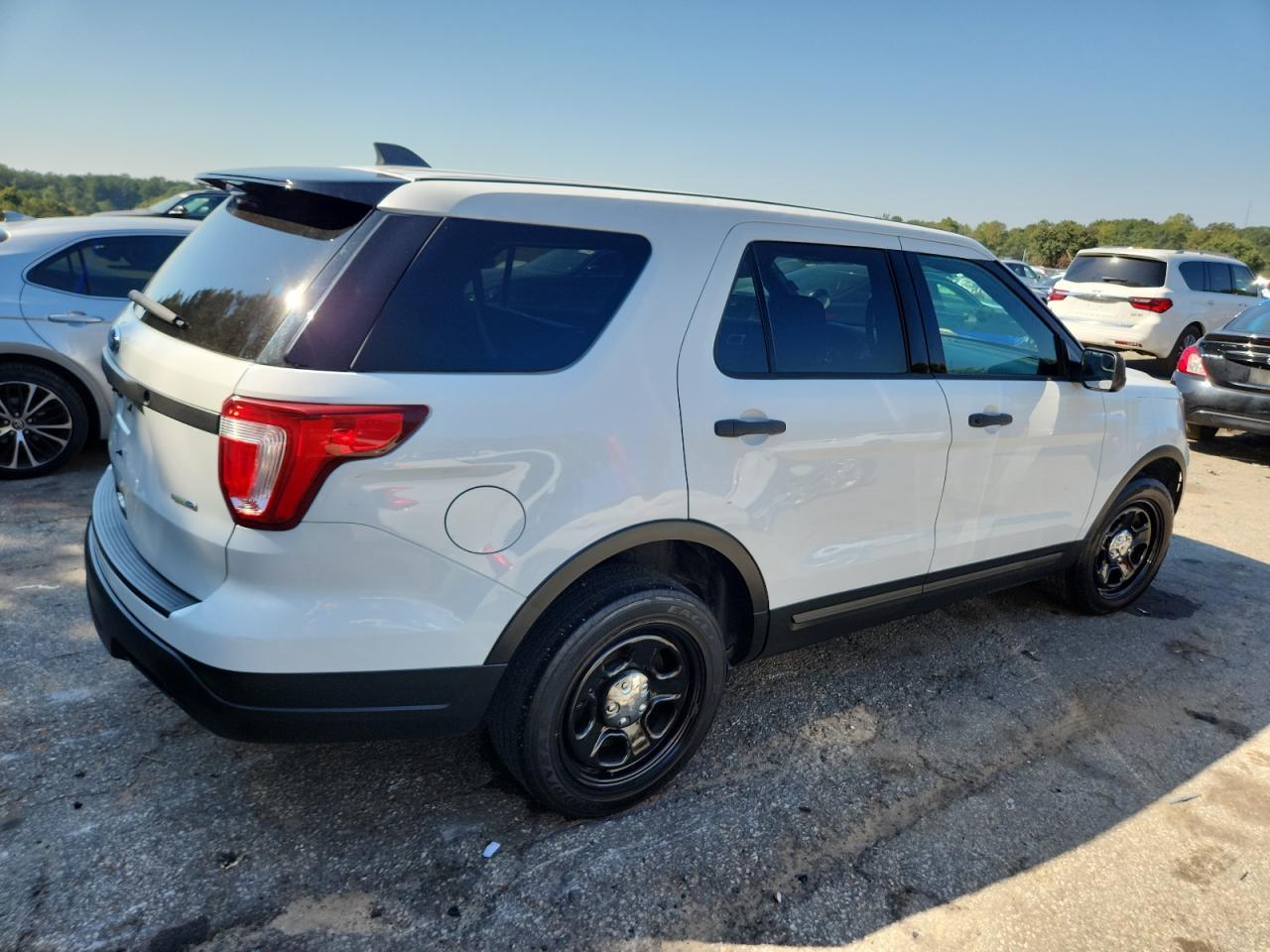 2019 Ford Explorer Police Interceptor - Image 3