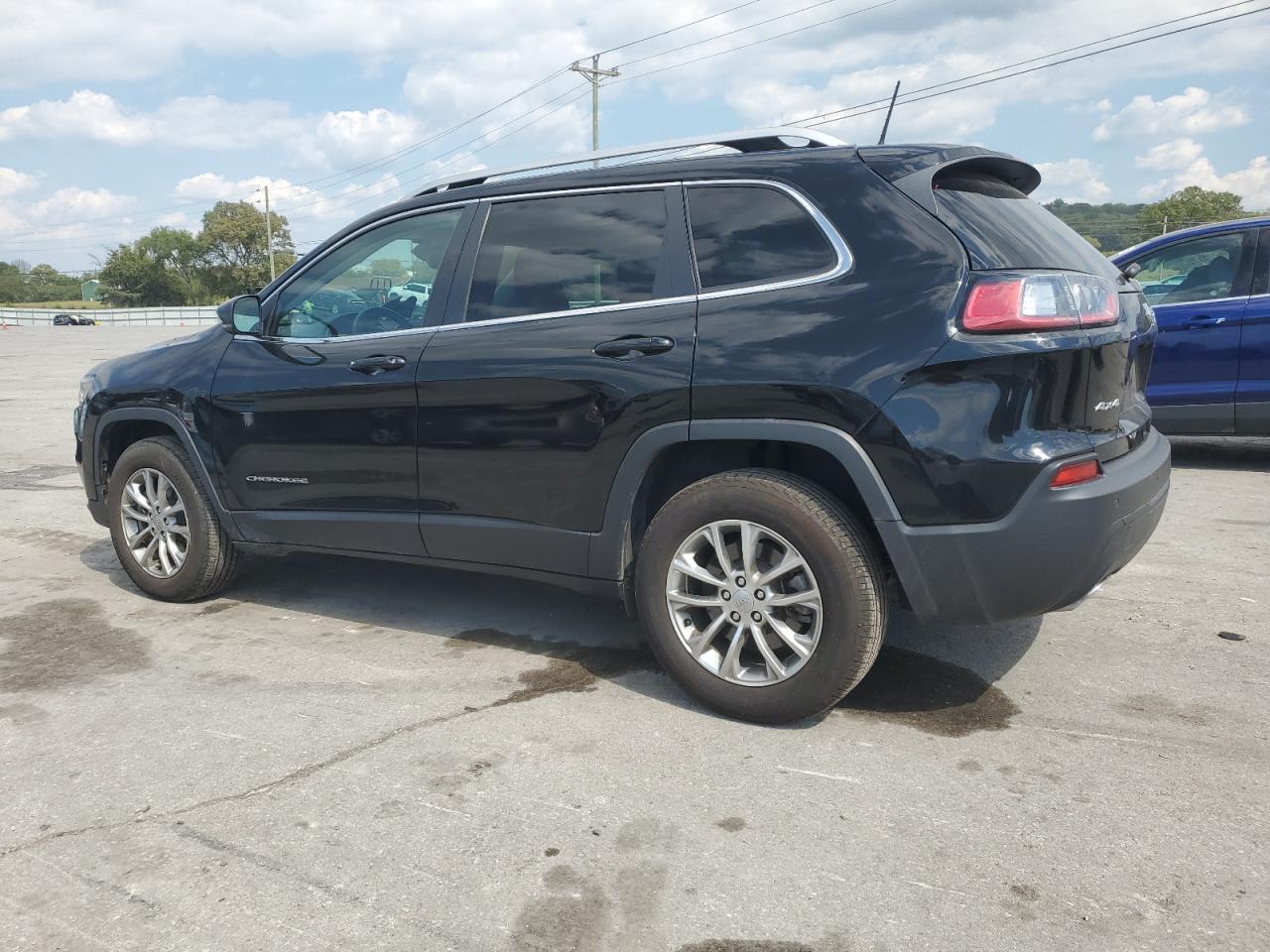 2021 Jeep Cherokee Latitude Lux - Image 2