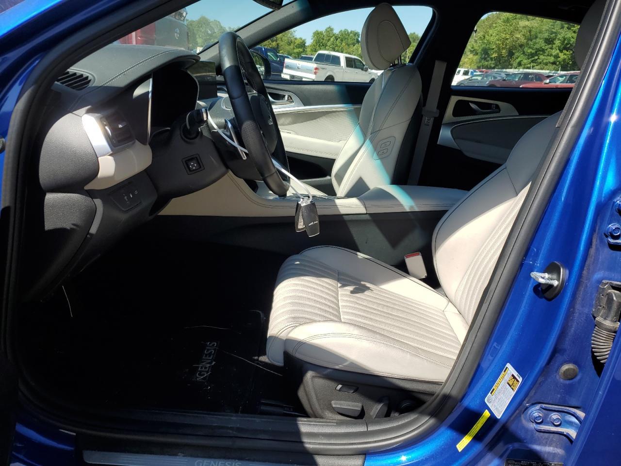 2022 Genesis G70 Base - Фото 7