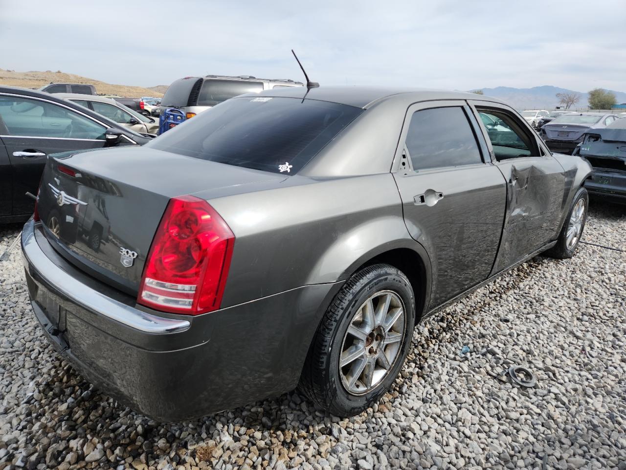 2008 Chrysler 300C - Фото 3