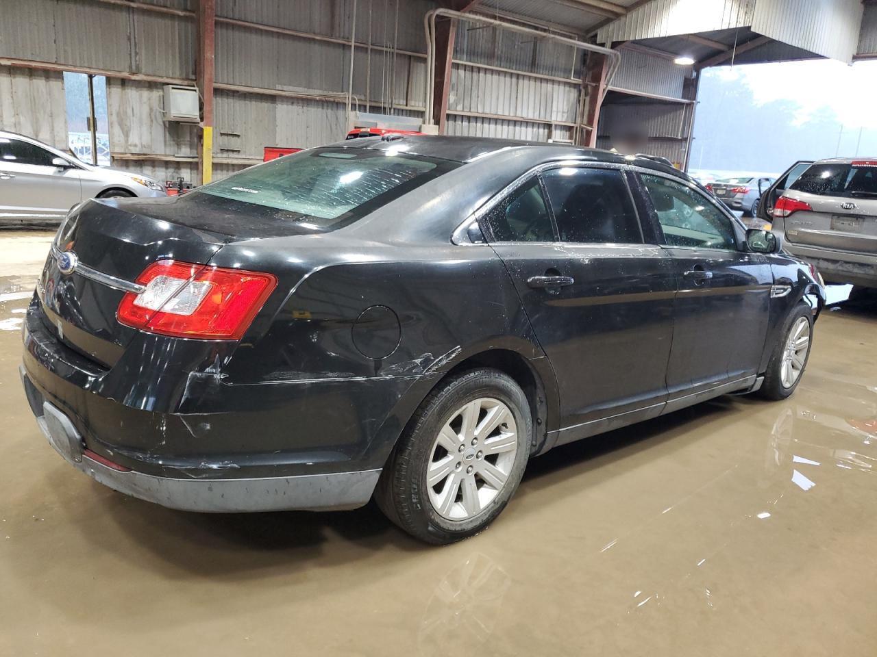 2012 Ford Taurus Se - Фото 3