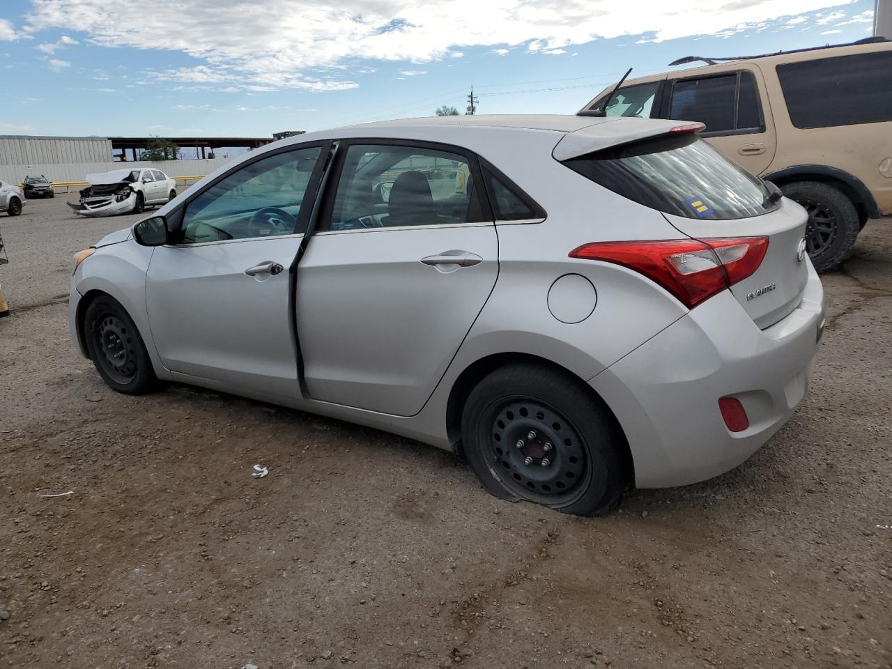 2016 Hyundai Elantra Gt - Фото 2
