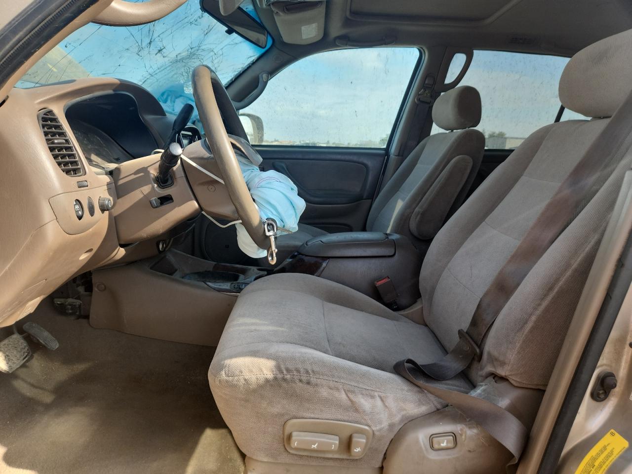 2002 Toyota Sequoia Sr5 - Image 7