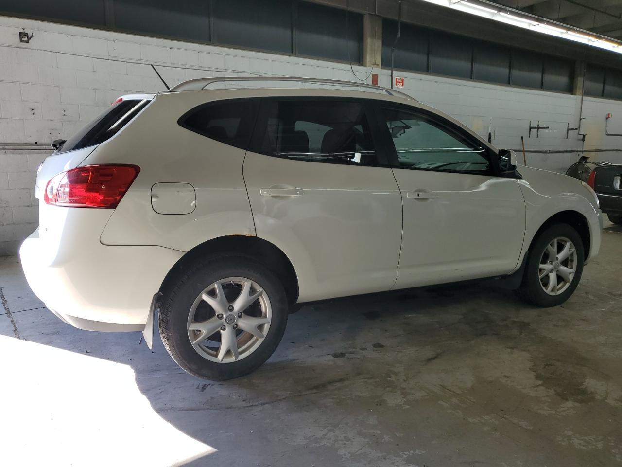 2009 Nissan Rogue - Image 3