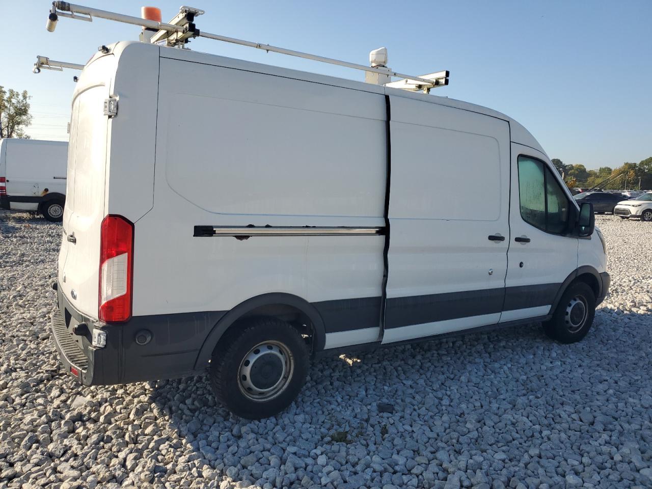 2015 Ford Transit T-150 - Фото 3