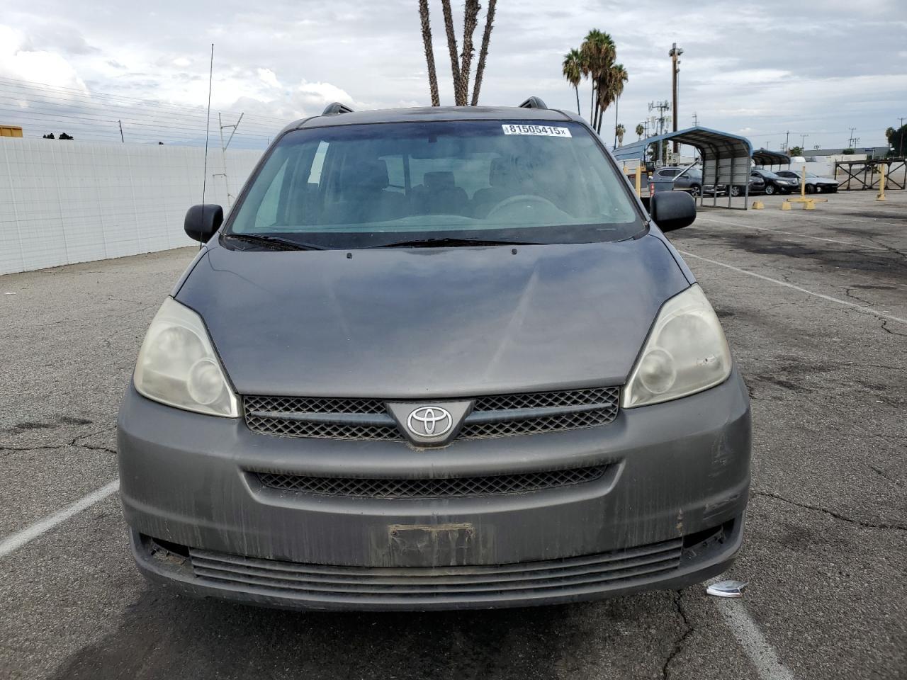 2005 Toyota Sienna Ce - Image 5