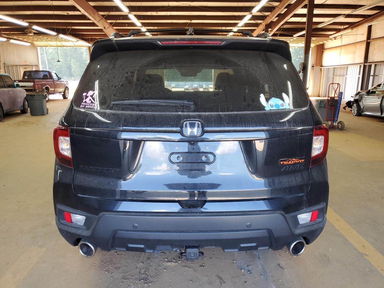 2024 Honda Passport T - Фото 6