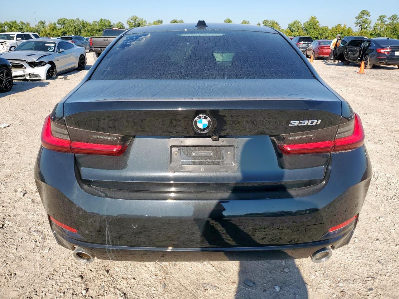 2023 BMW 330I - Фото 6