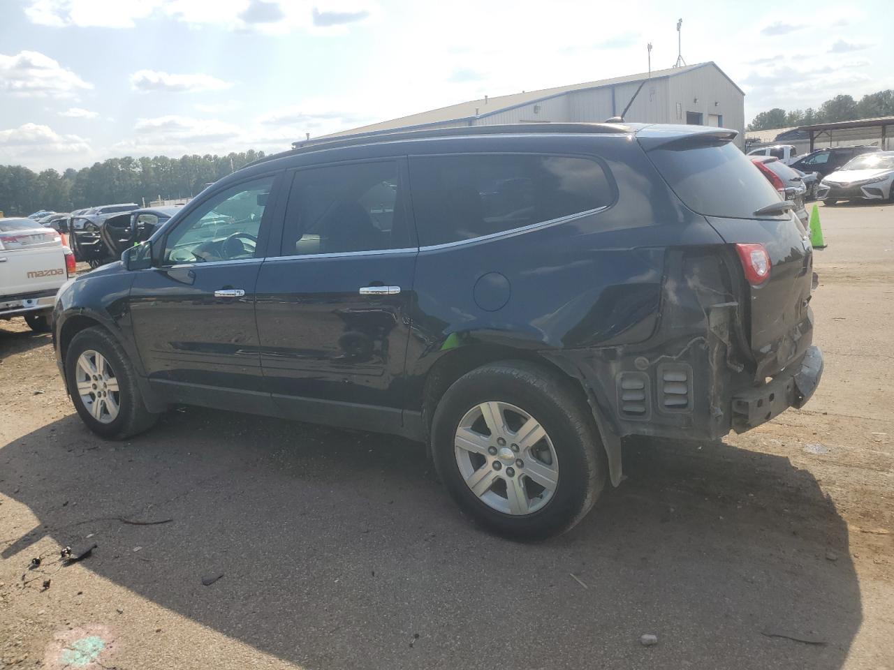 2011 Chevrolet Traverse Lt - Фото 2