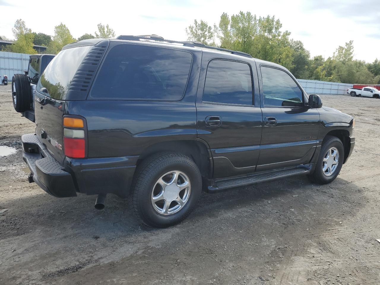 2006 GMC Yukon Denali - Фото 3