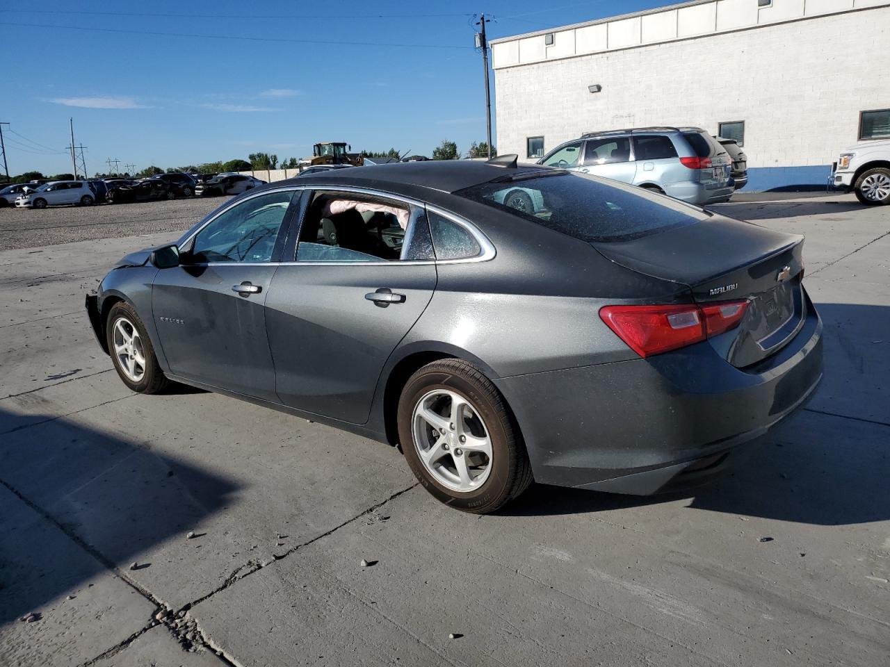 2017 Chevrolet Malibu Ls - Фото 2