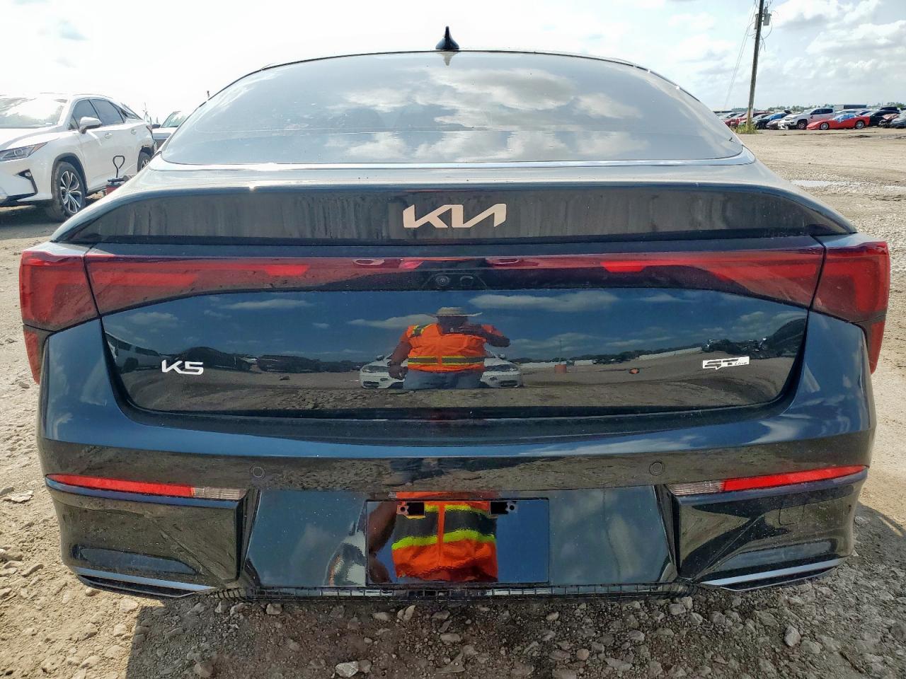 2025 Kia K5 Gt Line - Image 6