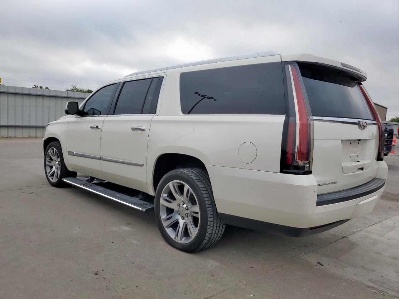 2015 Cadillac Escalade Esv Premium - Image 2