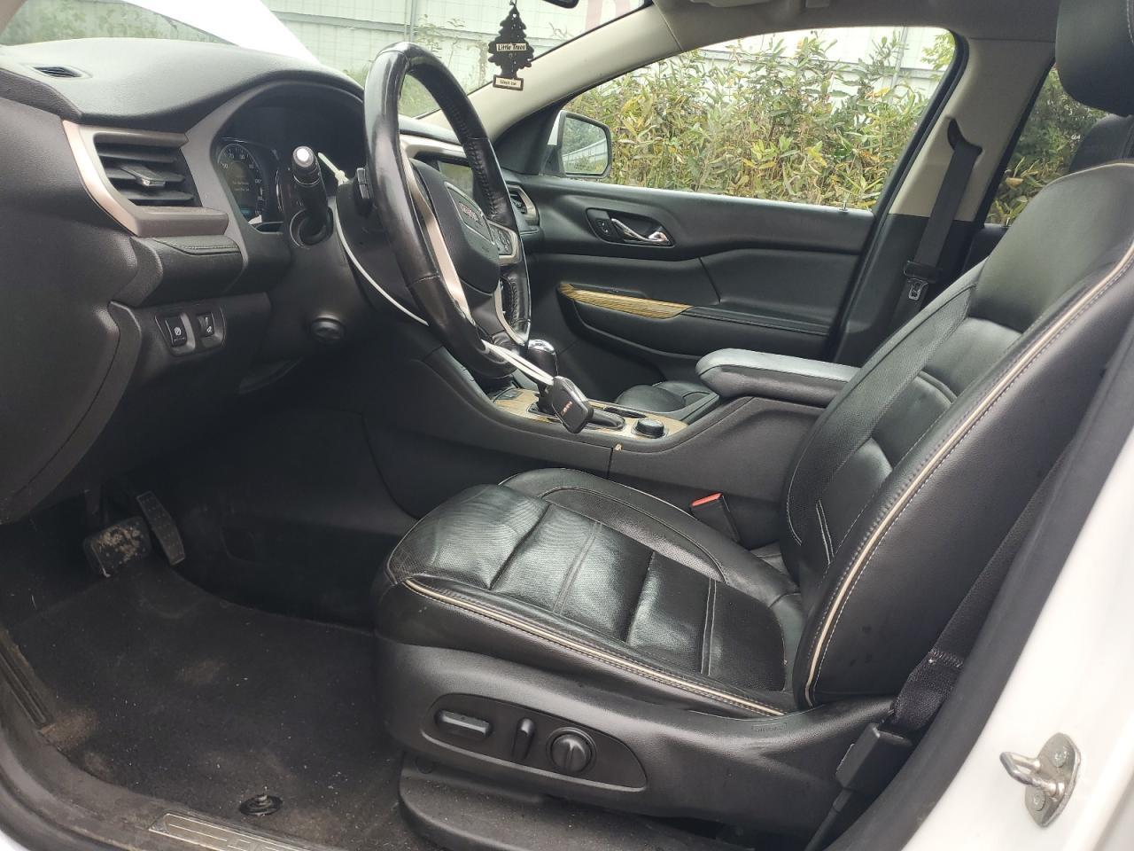 2017 GMC Acadia Denali - Фото 7