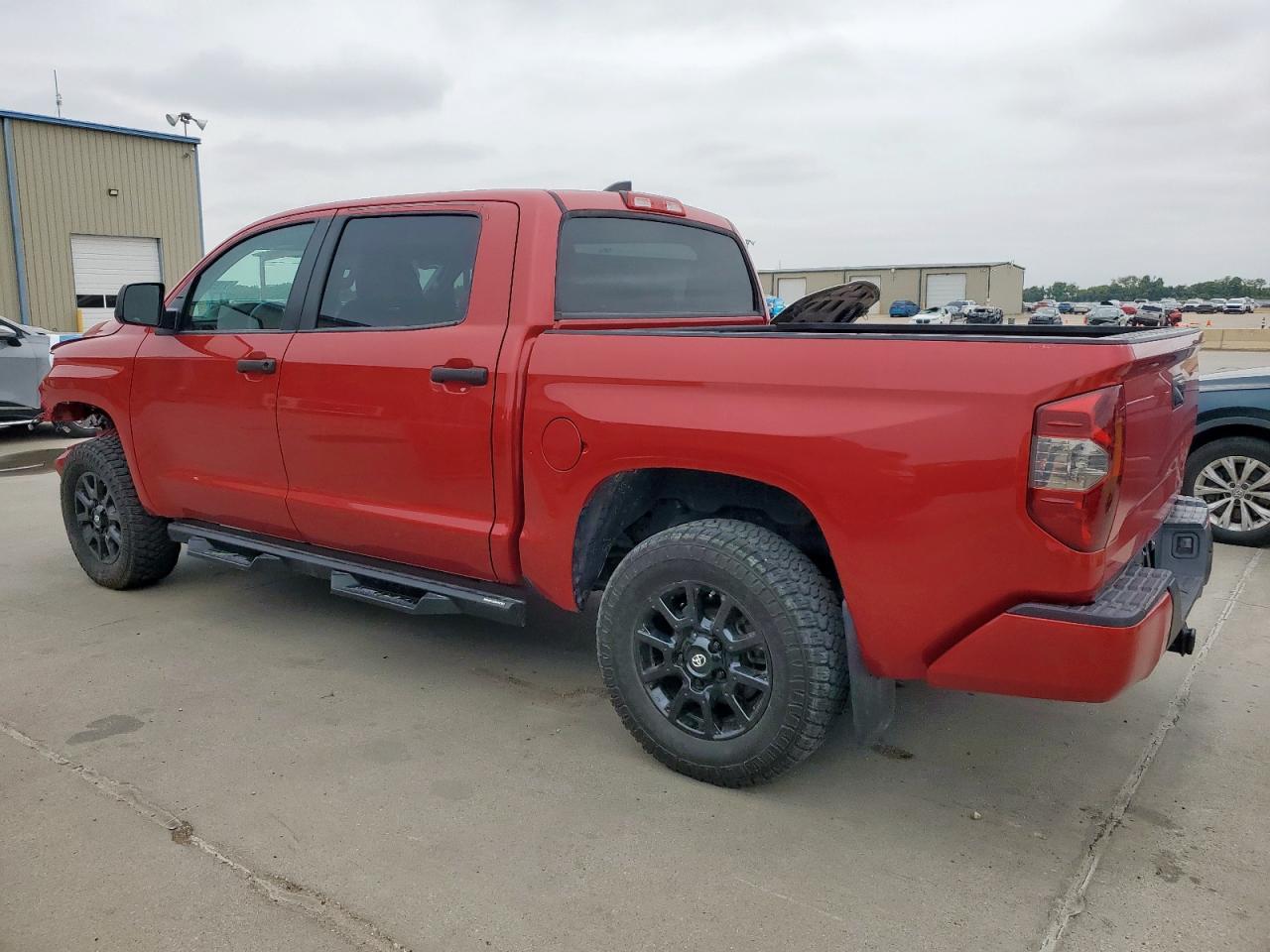 2021 Toyota Tundra Crewmax Sr5 - Image 2