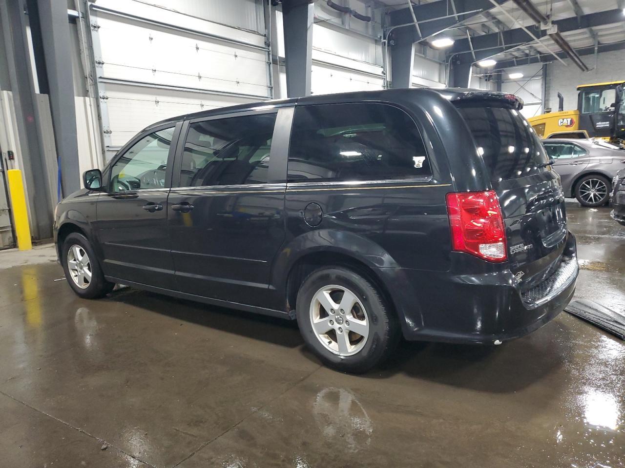 2012 Dodge Grand Caravan Crew - Image 2