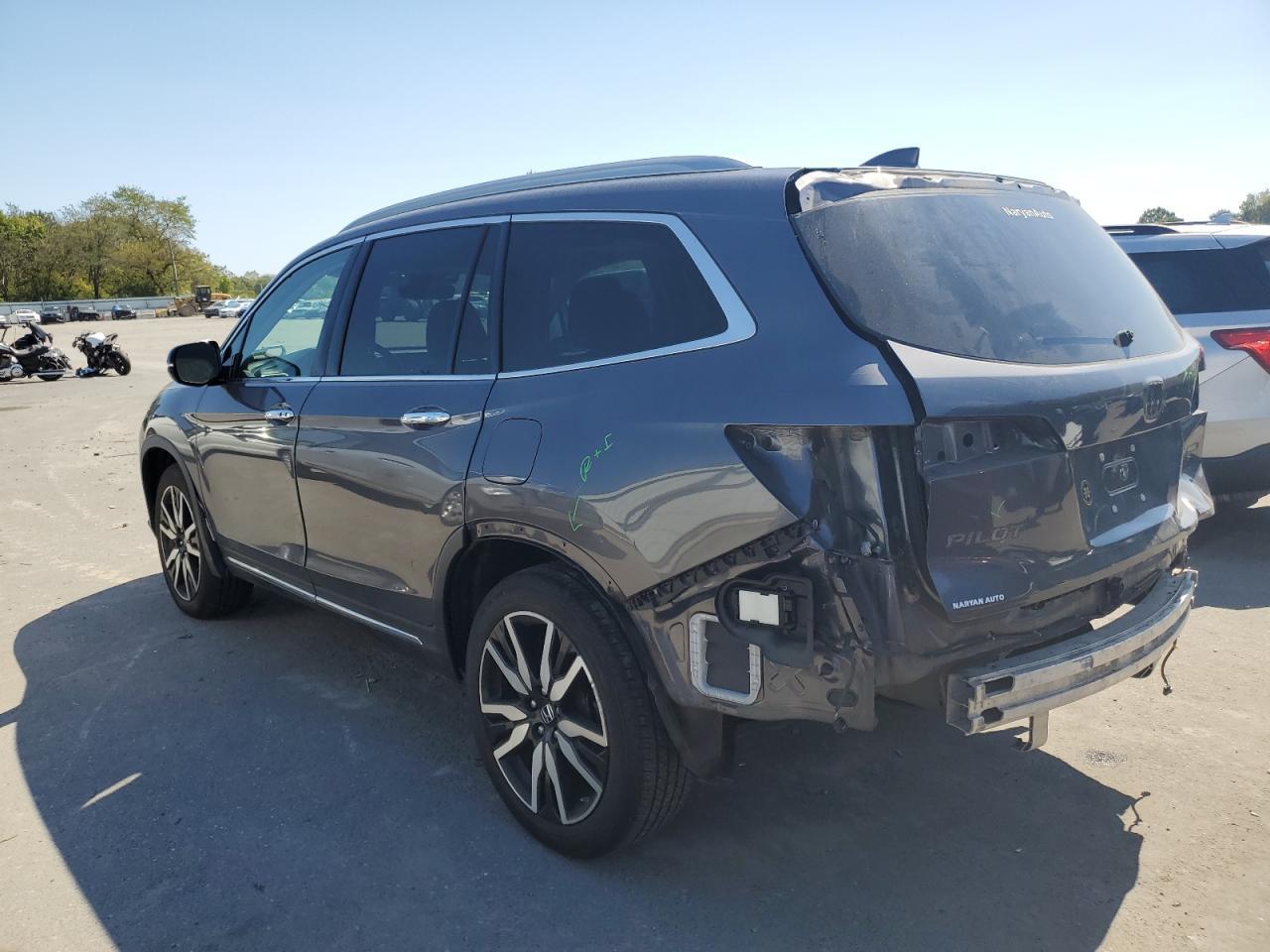 2021 Honda Pilot Touring - Фото 2