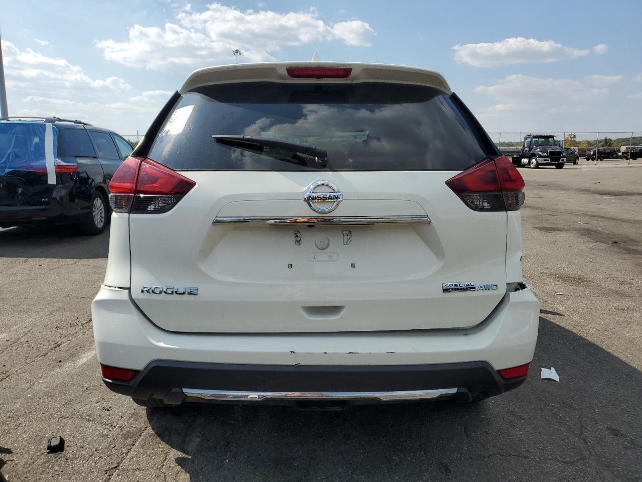 2020 Nissan Rogue S - Image 6