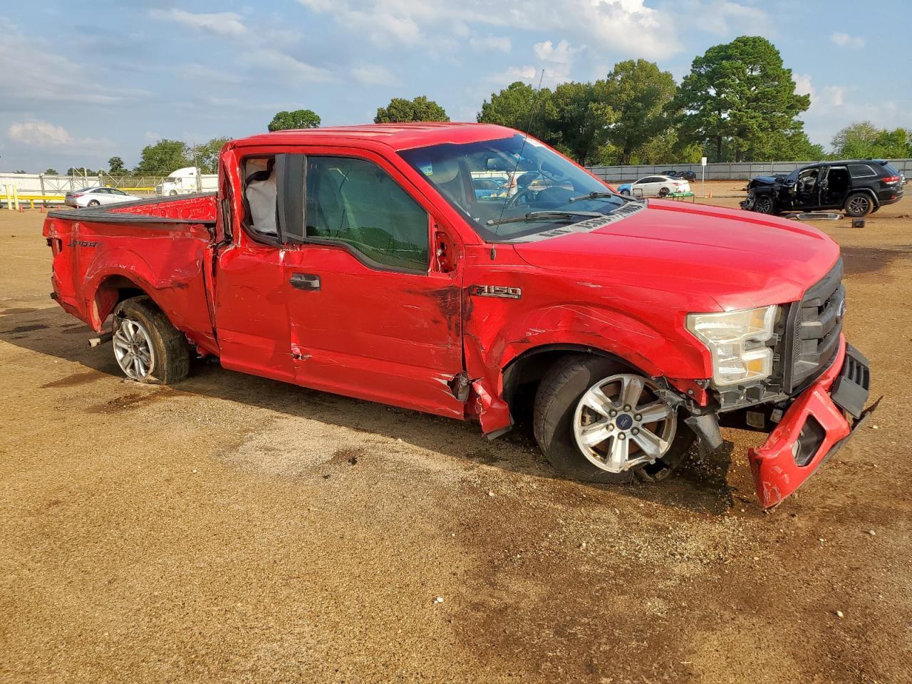 2015 Ford F150 Super Cab - Image 4