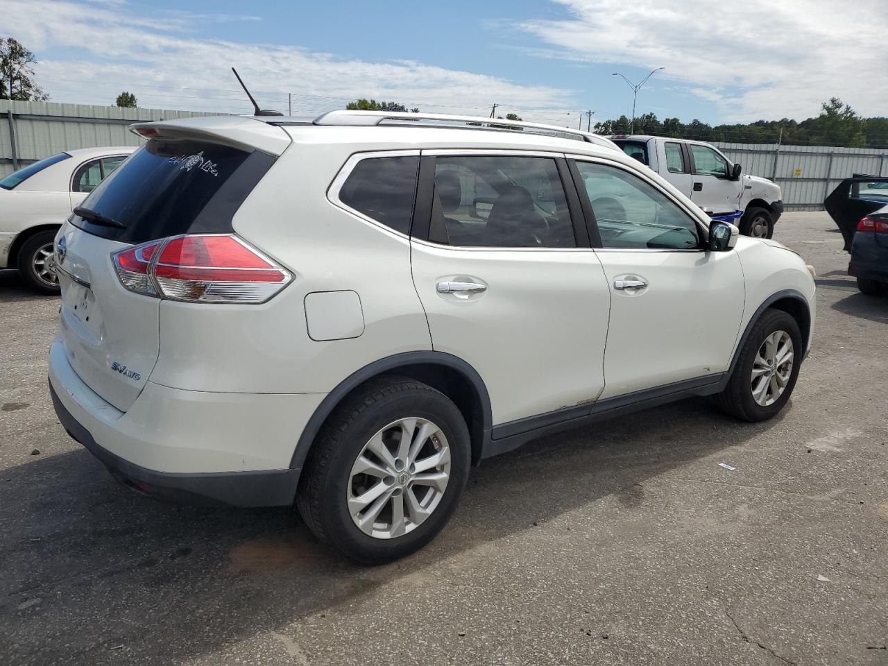 2015 Nissan Rogue S - Фото 3
