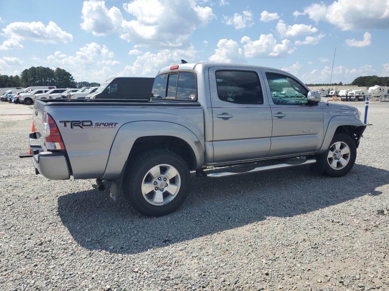 2015 Toyota Tacoma Double Cab - Image 3