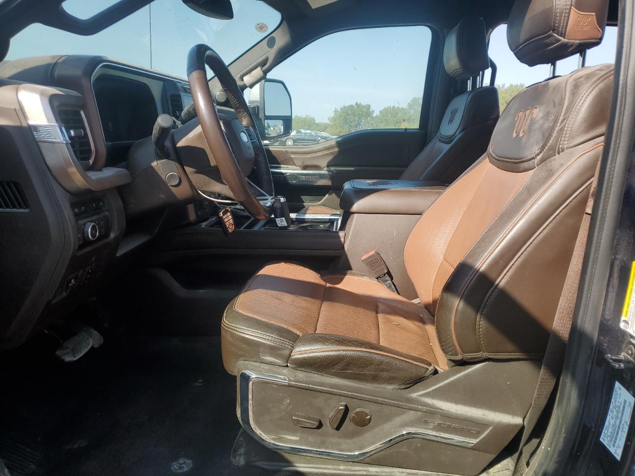 2023 Ford Super Duty F-350Crw - Фото 7
