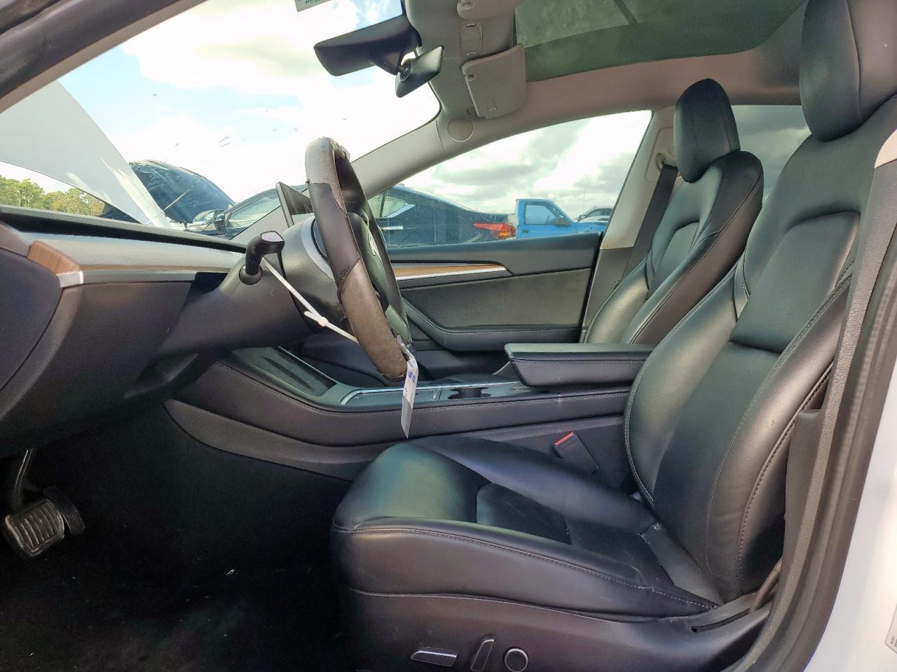 2021 Tesla Model 3 - Фото 7