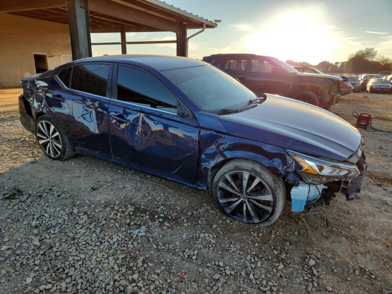 2021 Nissan Altima Sr - Фото 4