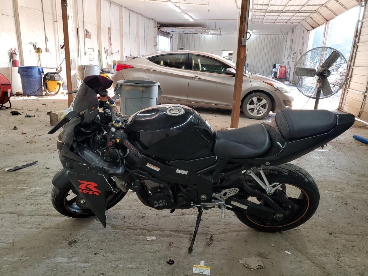 2004 Suzuki Gsx-R600 K - Фото 3