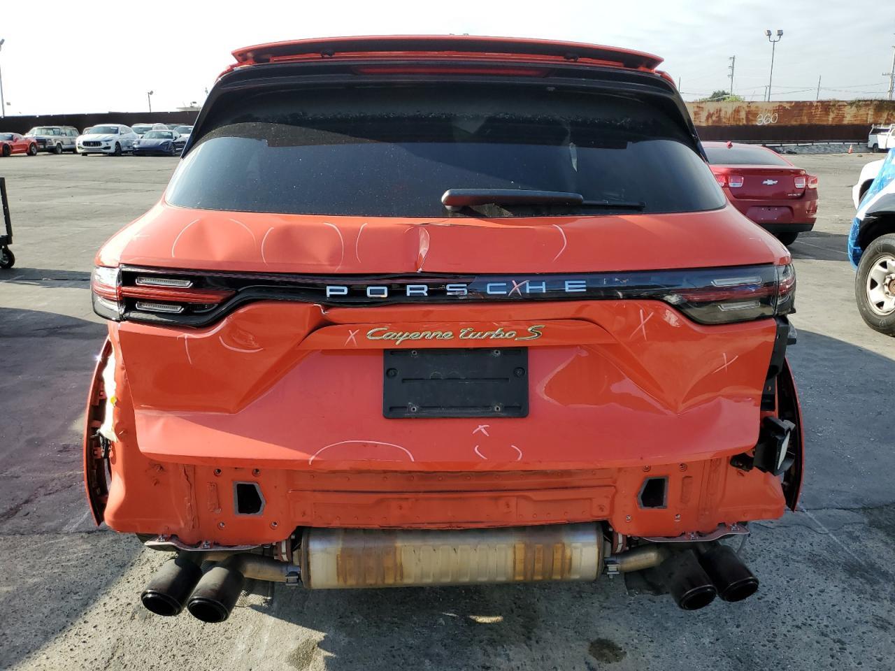 2020 Porsche Cayenne Turbo S E-Hybrid - Фото 6