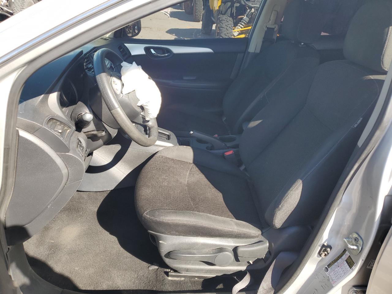 2019 Nissan Sentra S - Фото 7