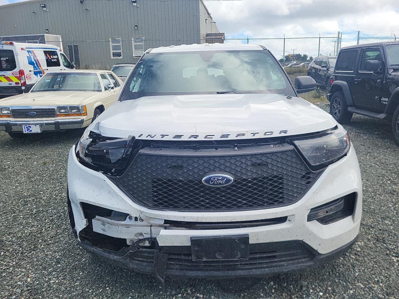 2022 Ford Explorer Police Interceptor - Фото 5