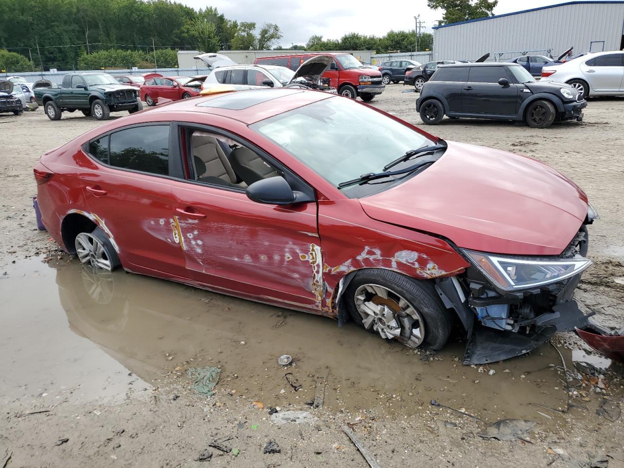 2019 Hyundai Elantra Sel - Фото 4