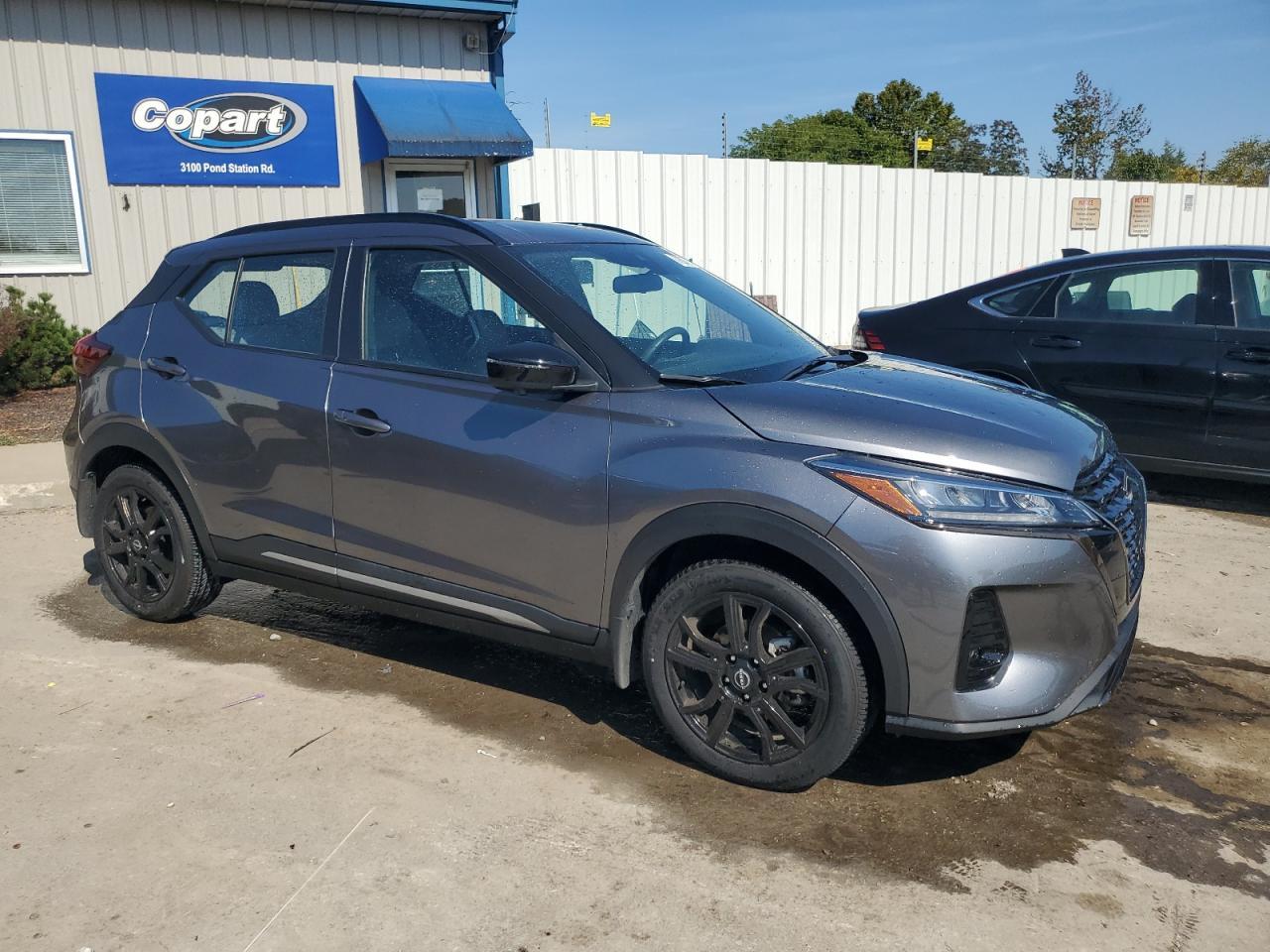 2024 Nissan Kicks Sr - Image 4