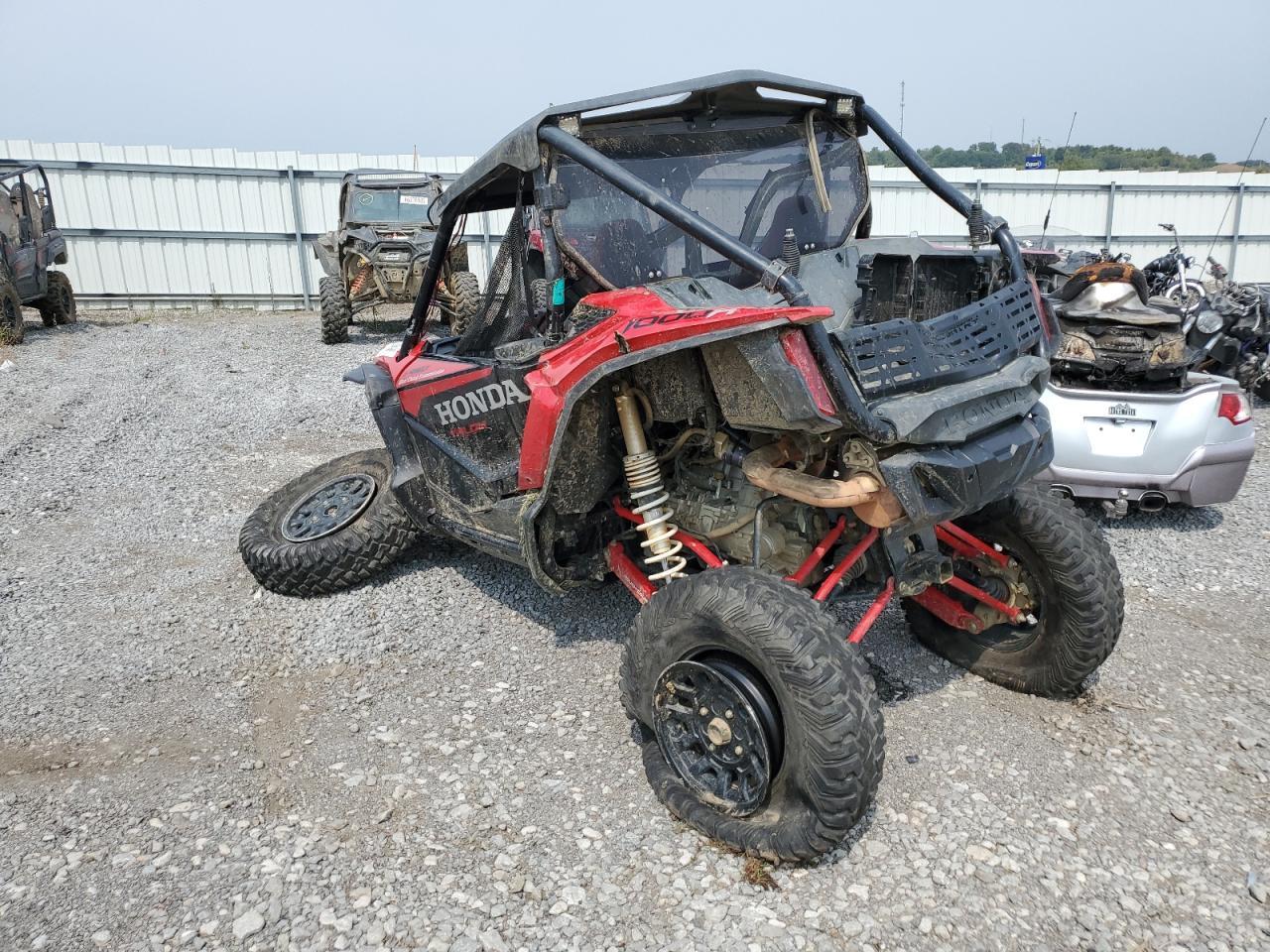 2023 Honda Sxs1000 - Фото 3