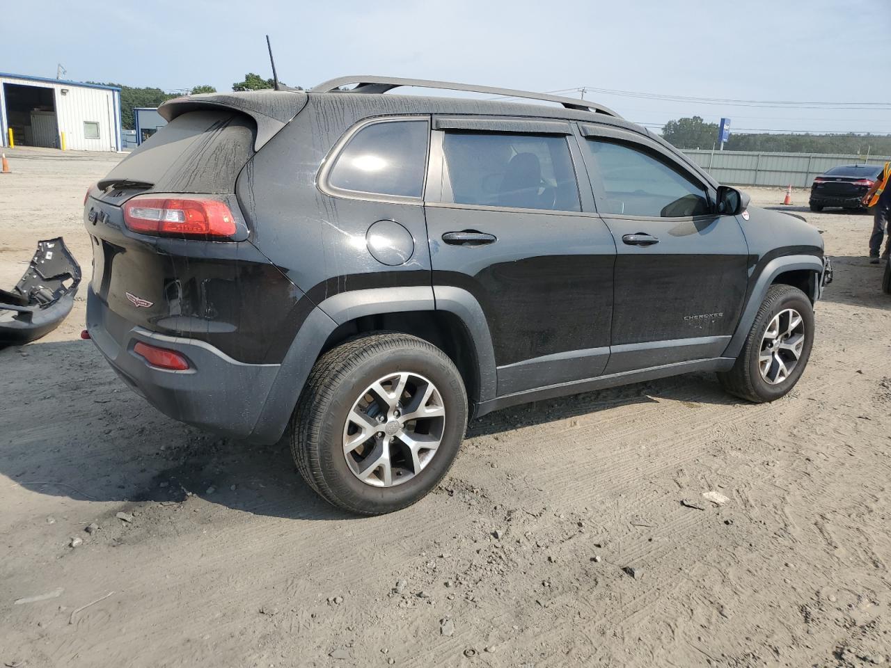 2017 Jeep Cherokee Trailhawk - Image 3