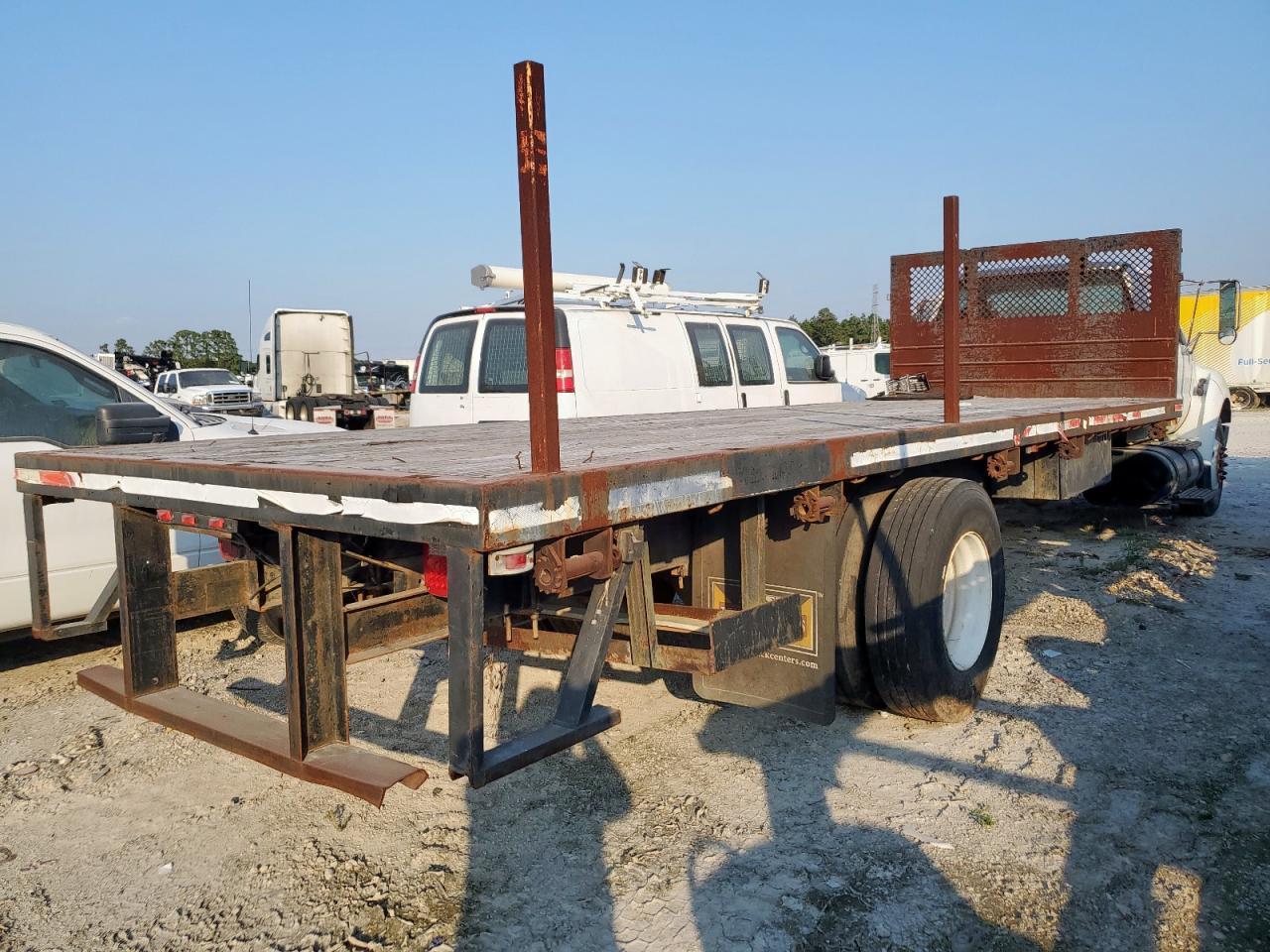 2006 Ford F650 Super Duty Flatbed Truck - Фото 4